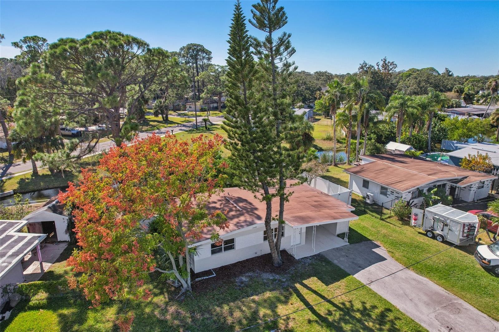 Image 4 of 40 For 7243 Royal Palm Drive