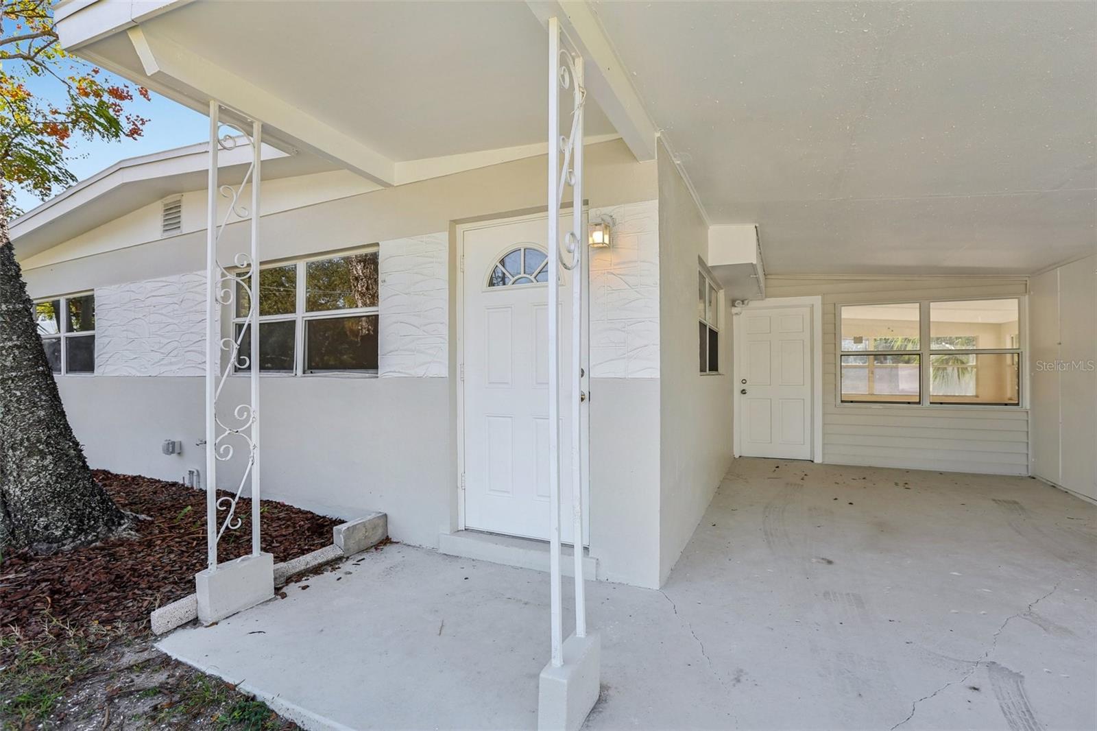 Image 5 of 40 For 7243 Royal Palm Drive