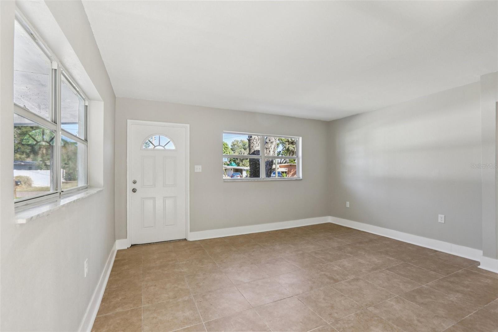 Image 9 of 40 For 7243 Royal Palm Drive