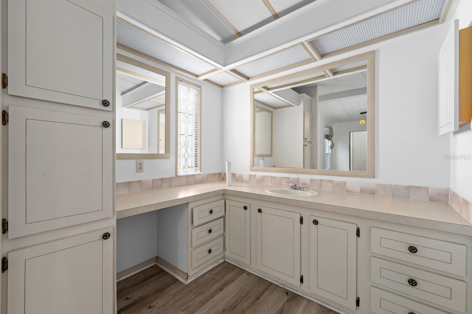 Image 14 of 28 For 5082 Fox Cliff Drive