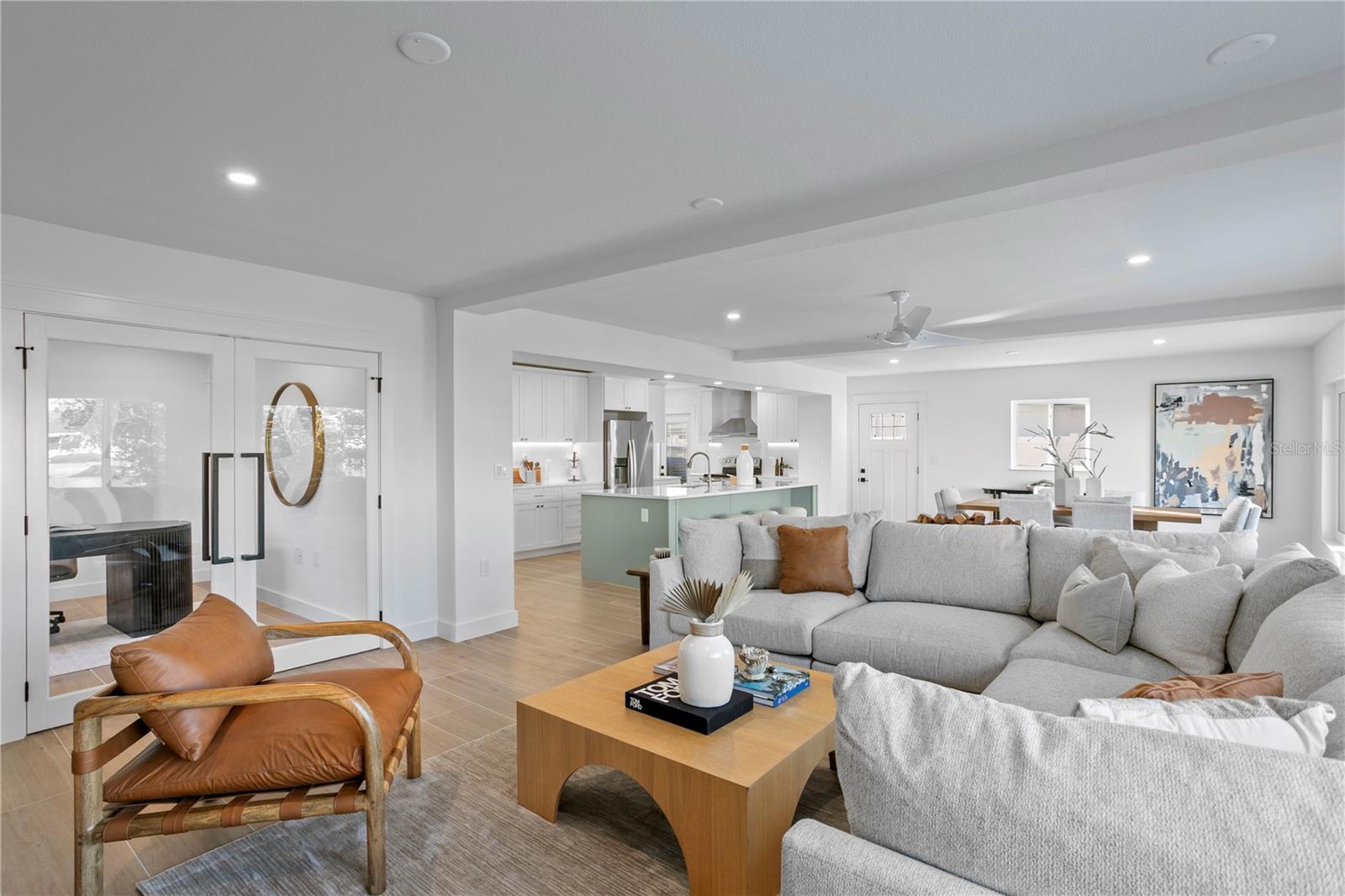 Image 12 of 57 For 403 Hermosita Drive