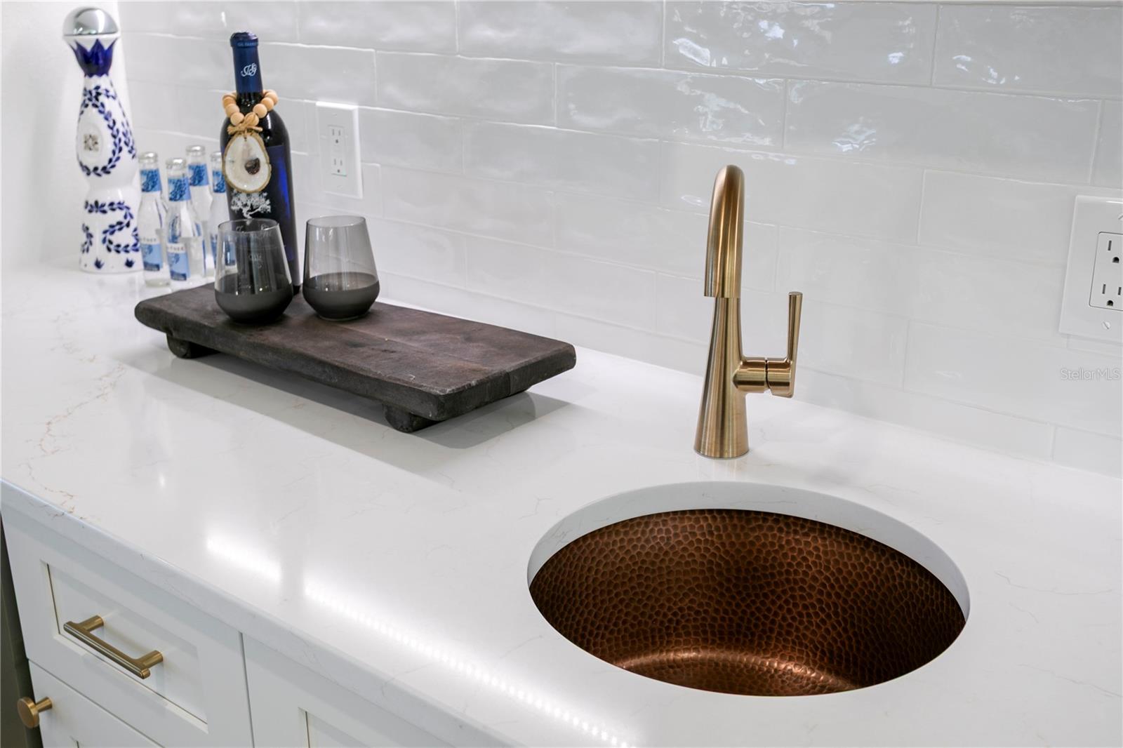 Image 19 of 57 For 403 Hermosita Drive