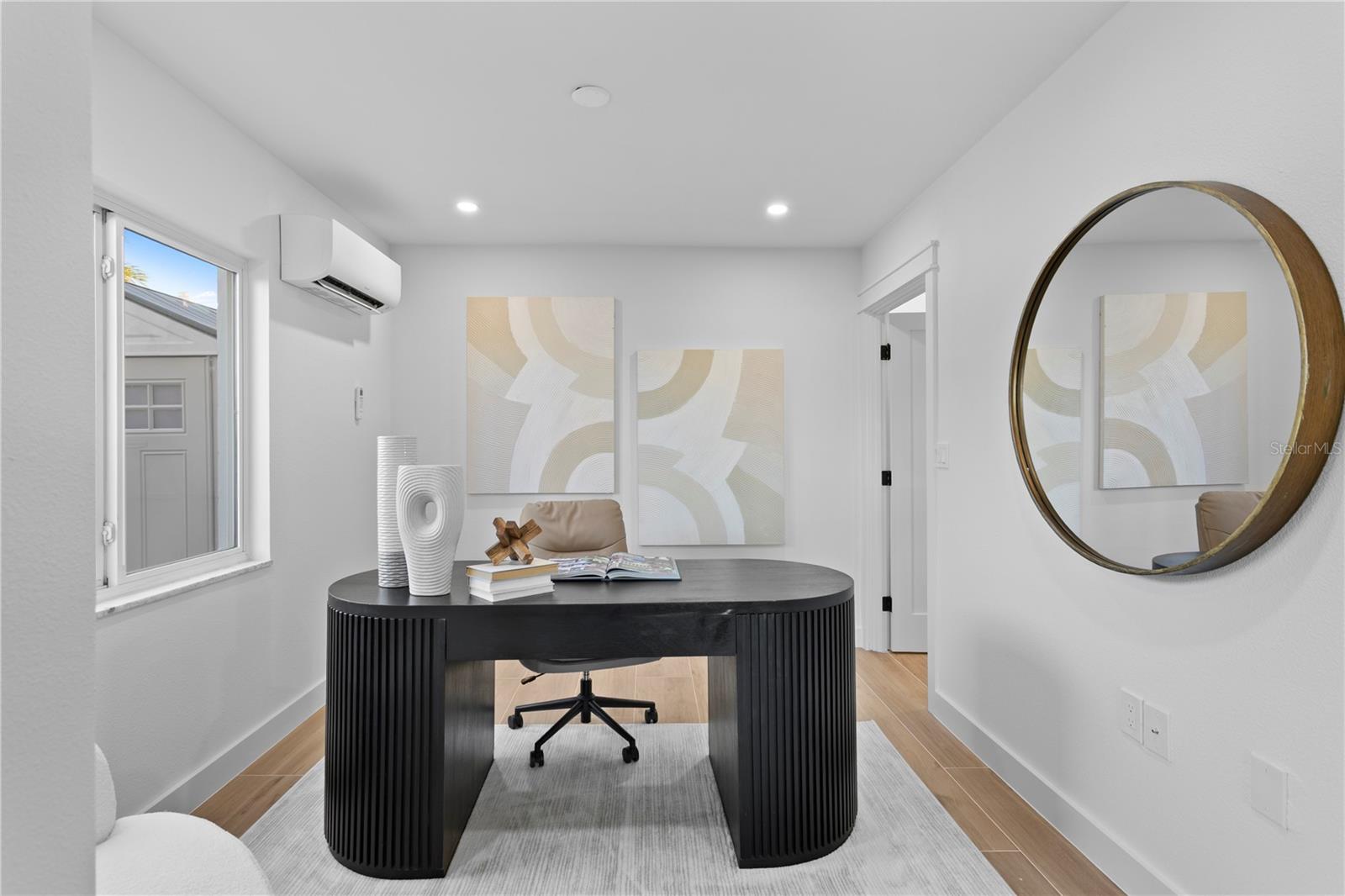 Image 26 of 57 For 403 Hermosita Drive