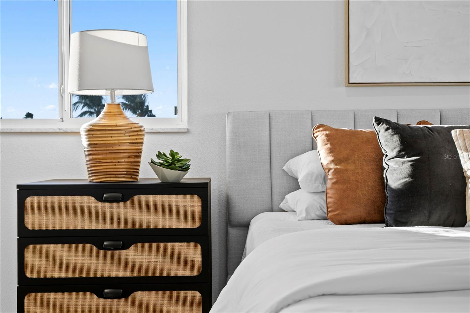 Image 34 of 57 For 403 Hermosita Drive