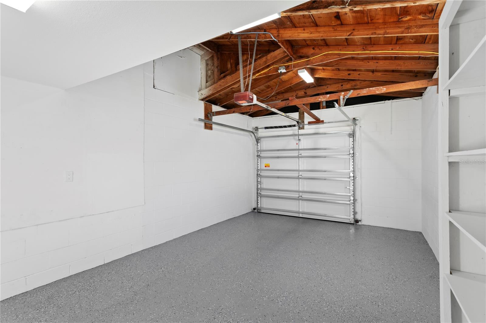 Image 63 of 74 For 403 Hermosita Drive