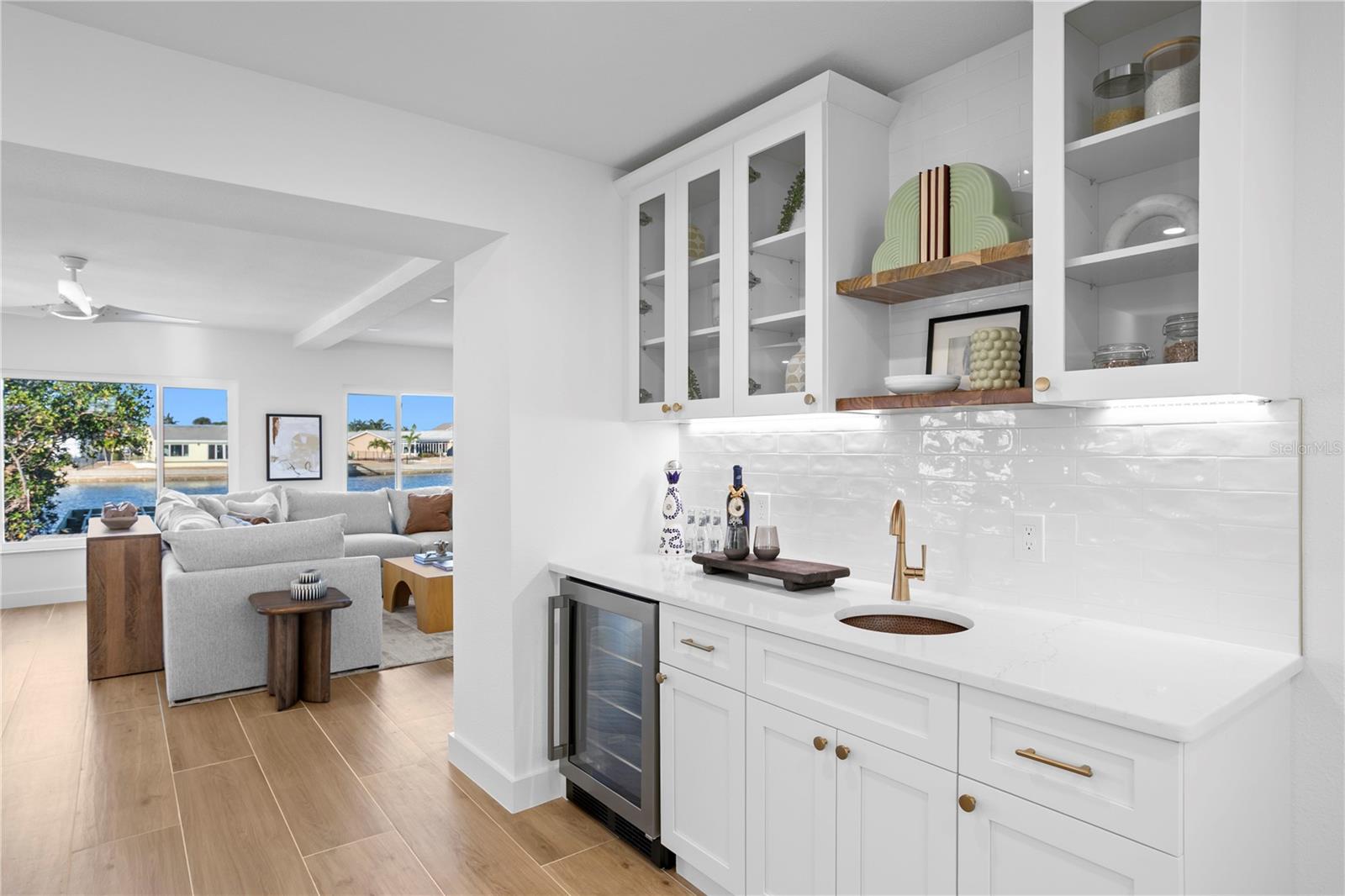 Image 7 of 57 For 403 Hermosita Drive