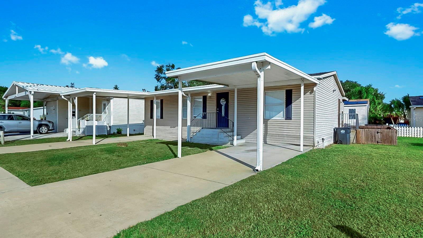 Image 3 of 31 For 8304 Fantasia Park Way