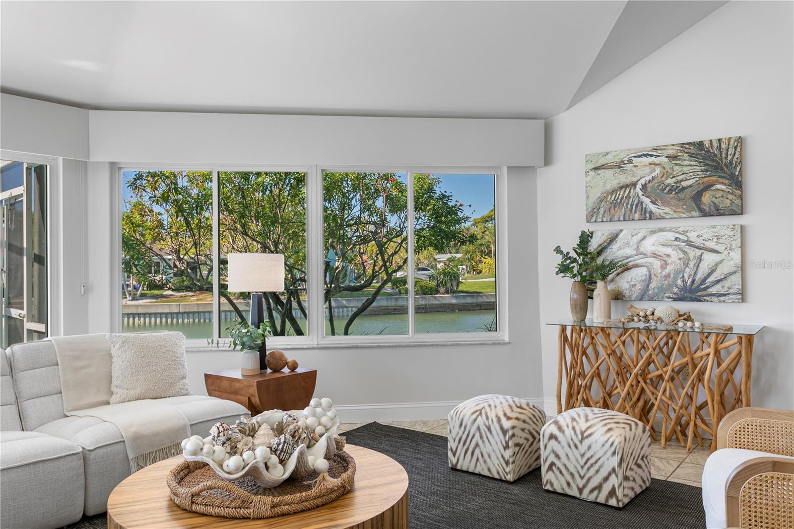 Image 11 of 56 For 251 Isle Drive