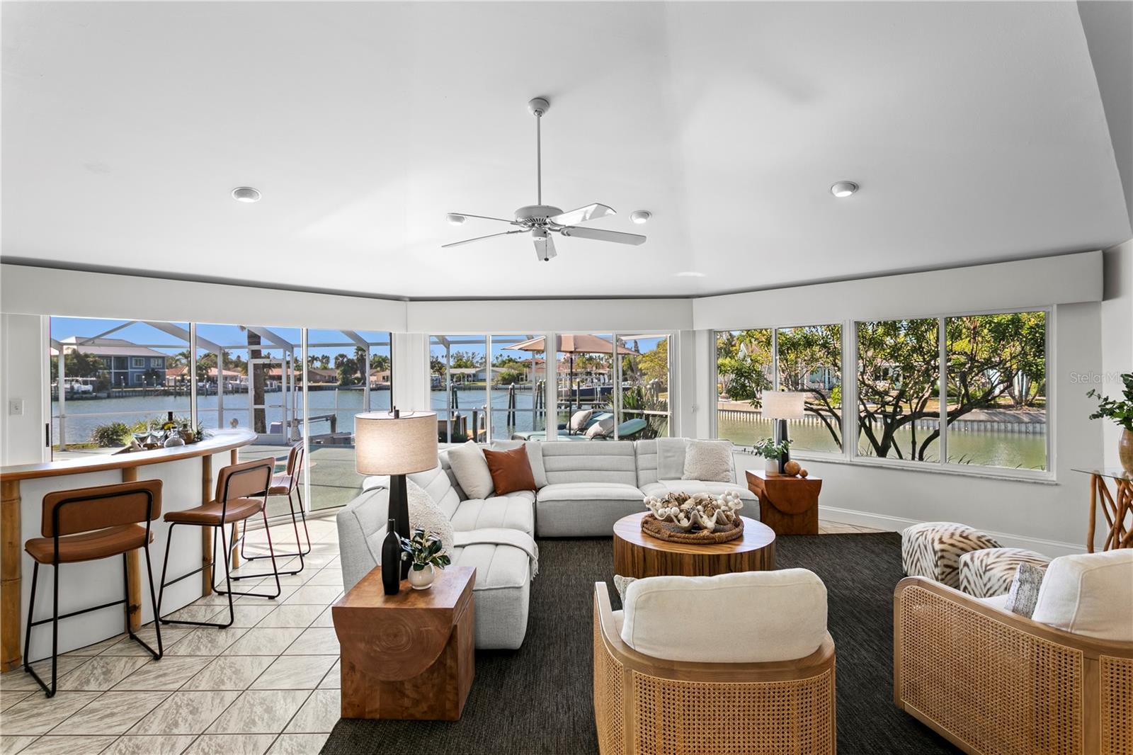 Image 16 of 56 For 251 Isle Drive