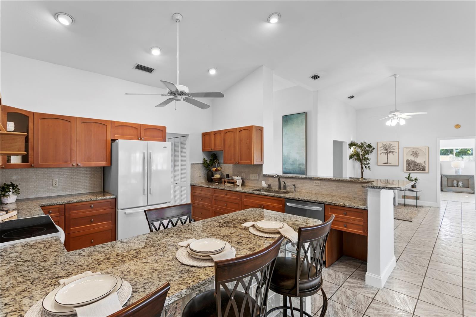 Image 24 of 56 For 251 Isle Drive