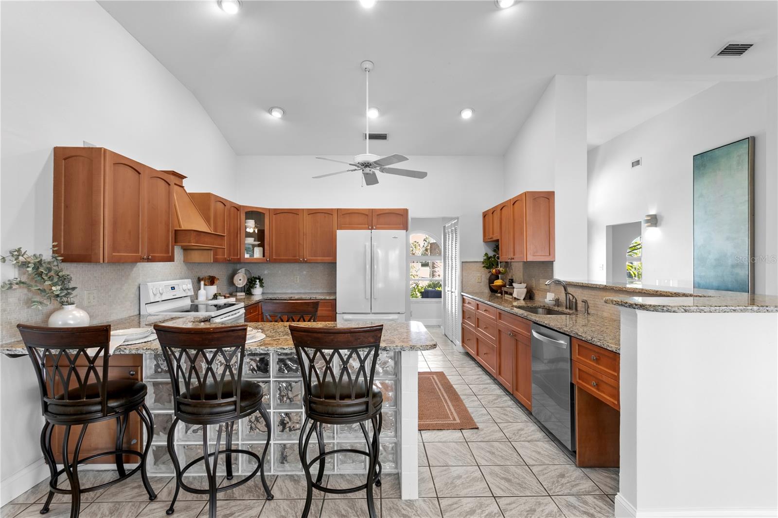 Image 25 of 56 For 251 Isle Drive