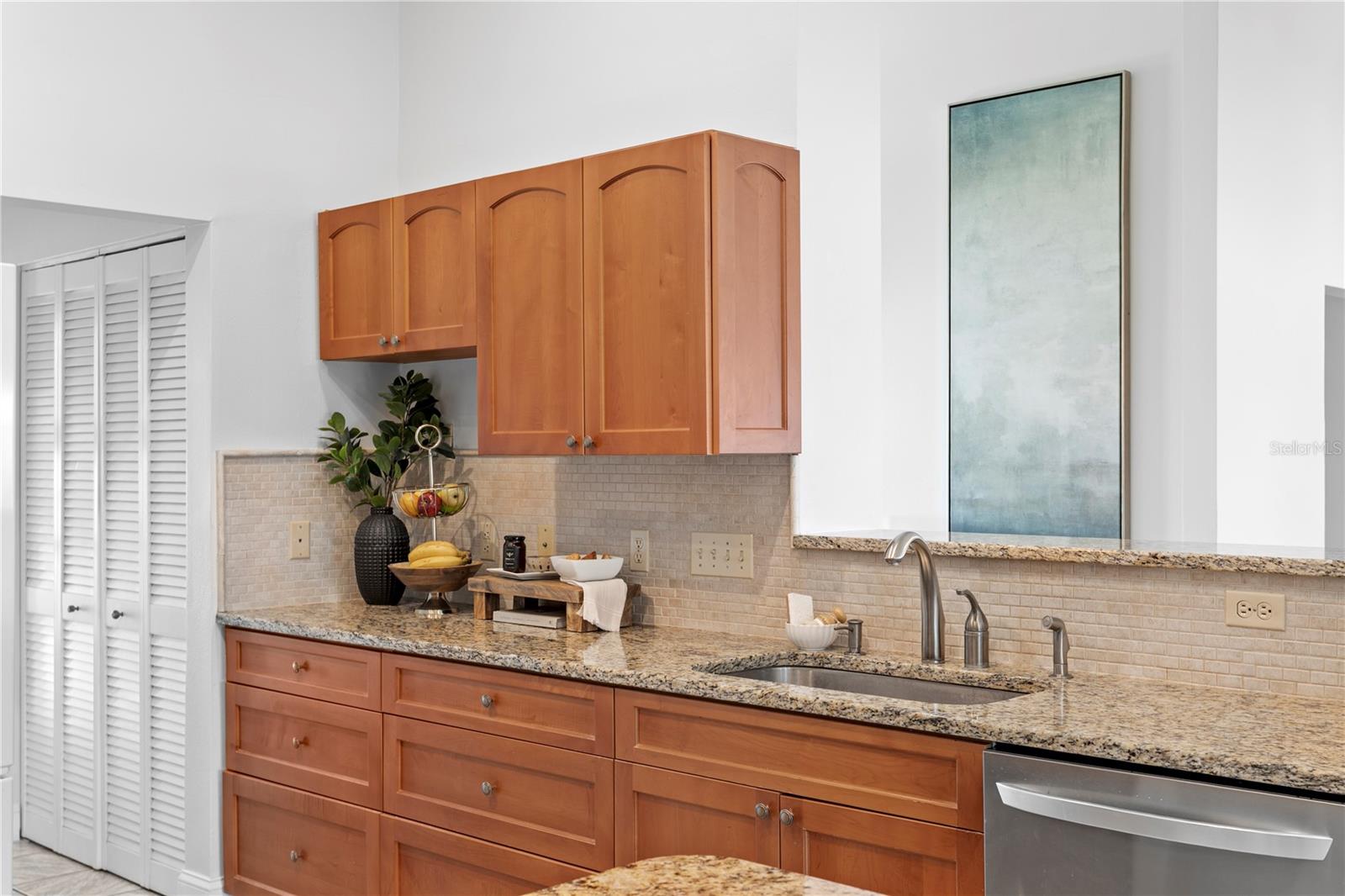 Image 26 of 56 For 251 Isle Drive