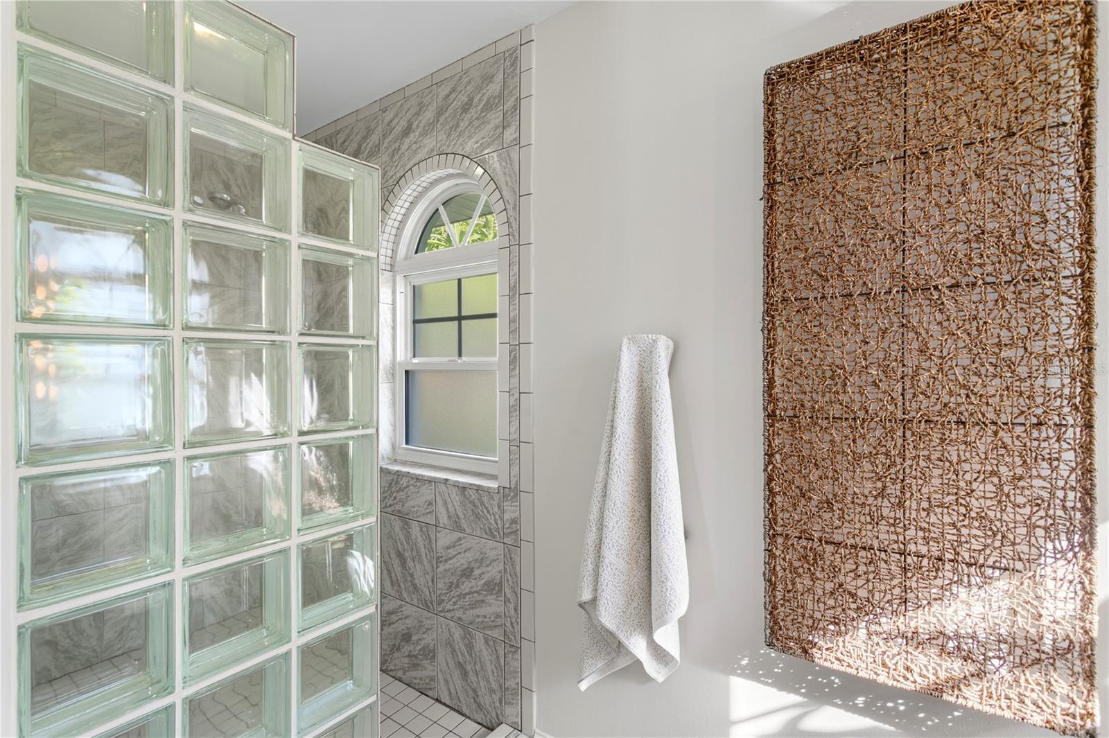 Image 34 of 56 For 251 Isle Drive