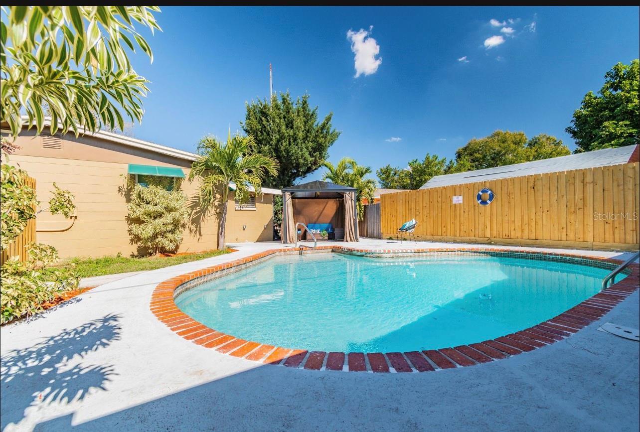 Image 13 of 28 For 6024 Burke Street