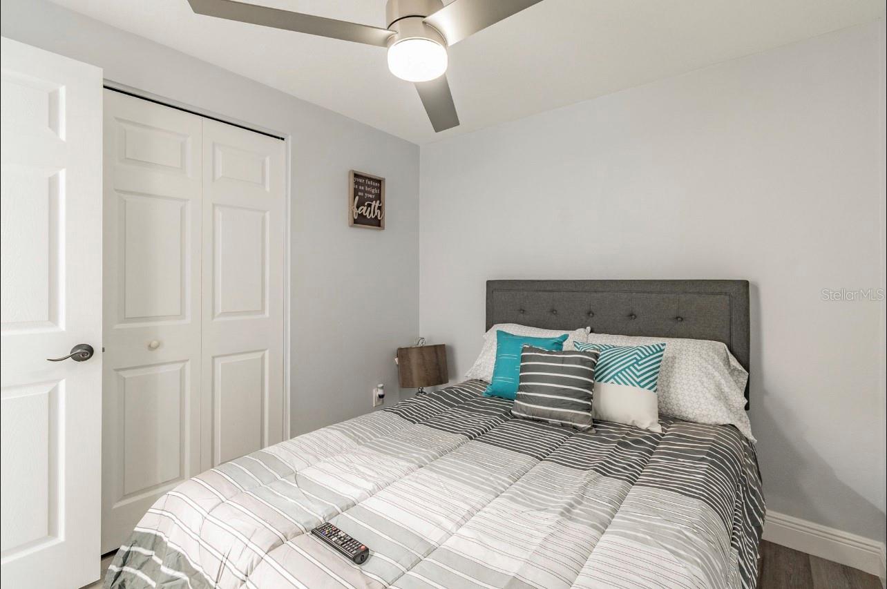 Image 21 of 28 For 6024 Burke Street