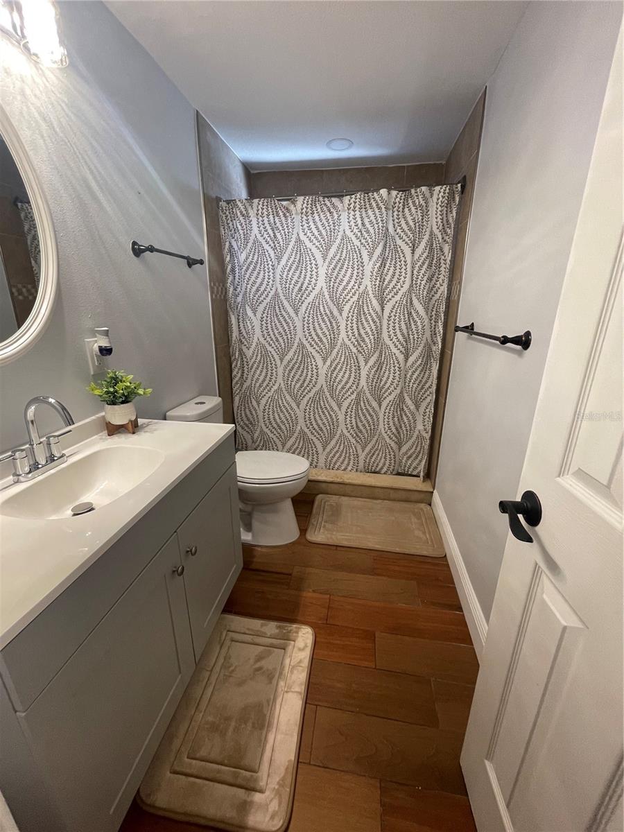 Image 9 of 28 For 6024 Burke Street