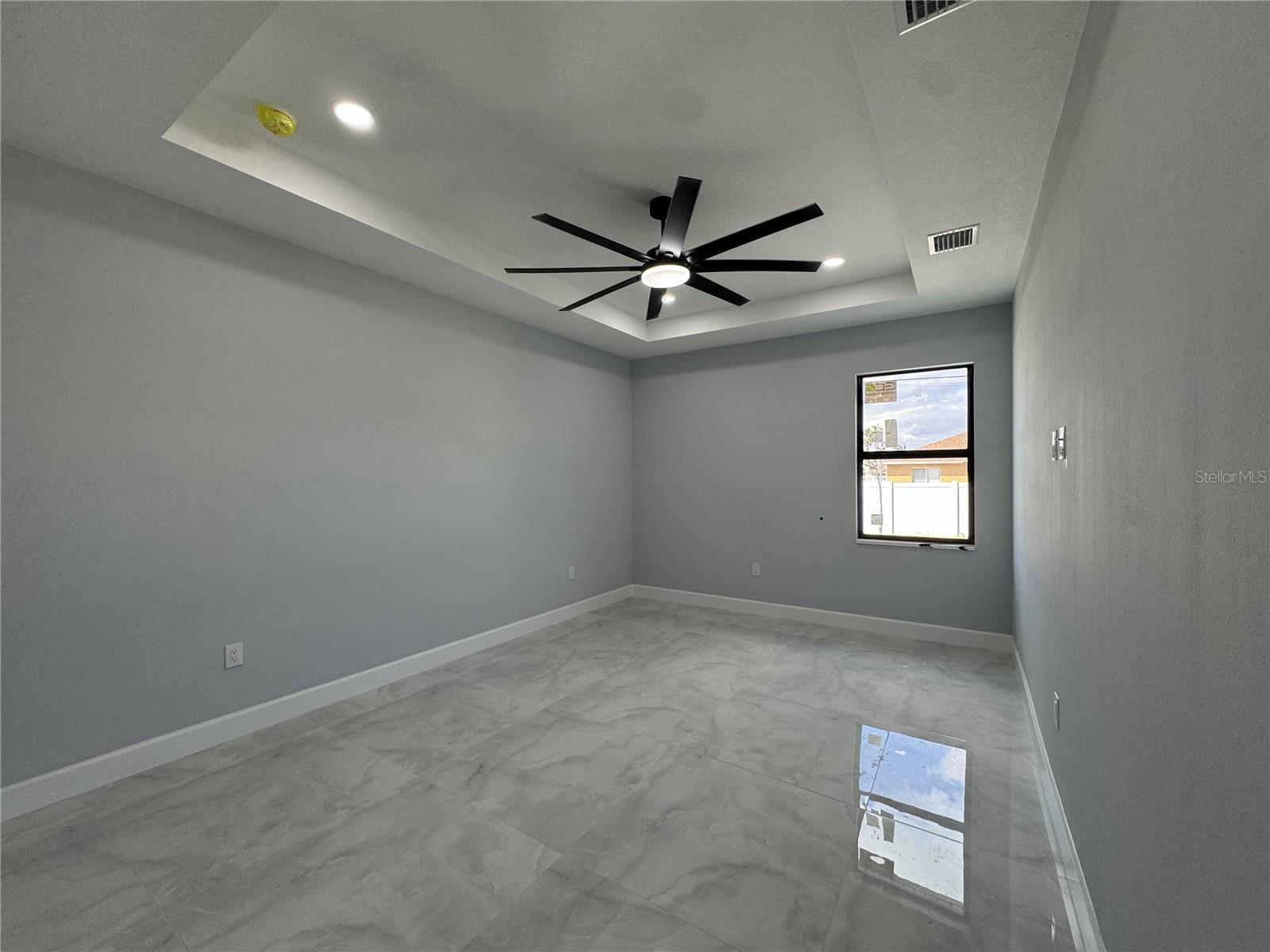 Image 12 of 31 For 313 31st Terrace