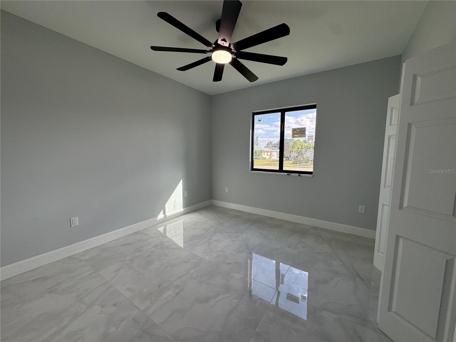 Image 19 of 31 For 313 31st Terrace