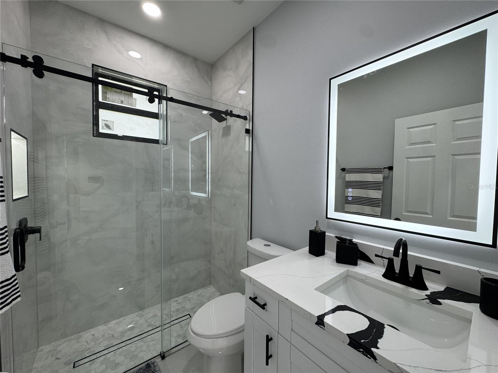 Image 20 of 31 For 313 31st Terrace