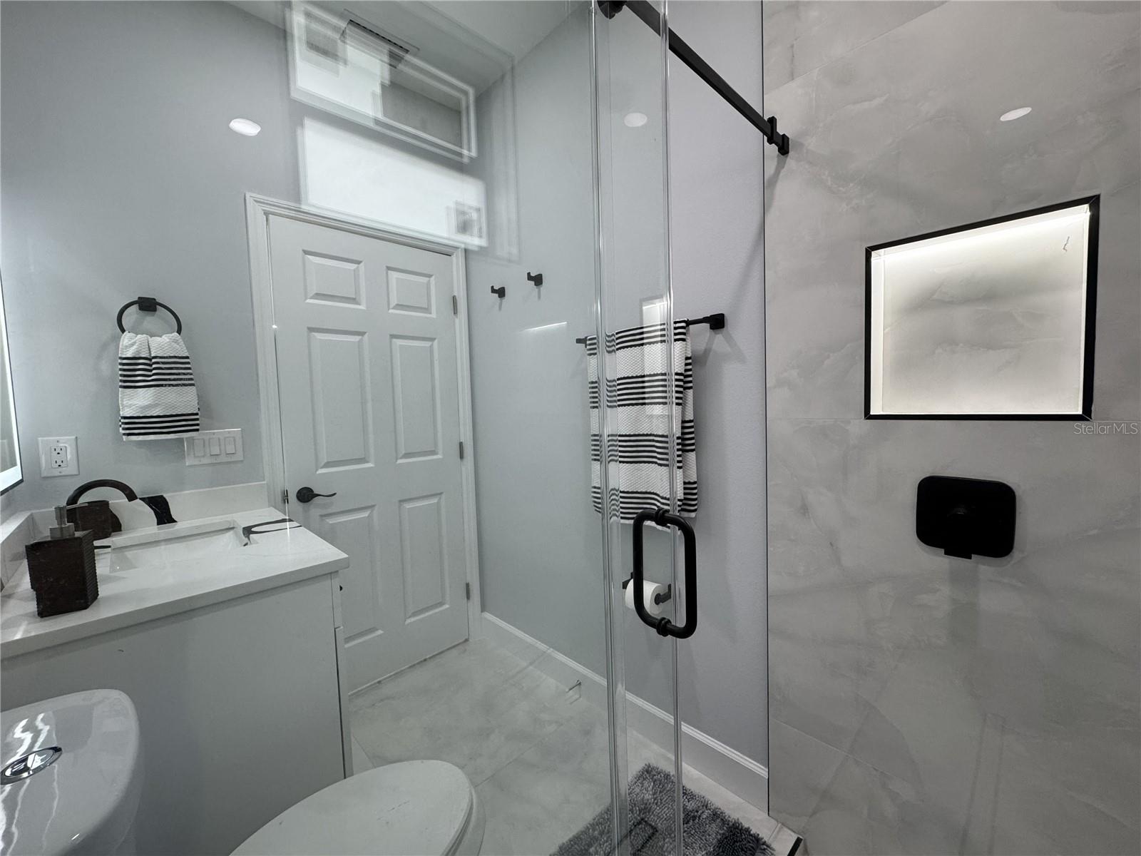 Image 22 of 31 For 313 31st Terrace