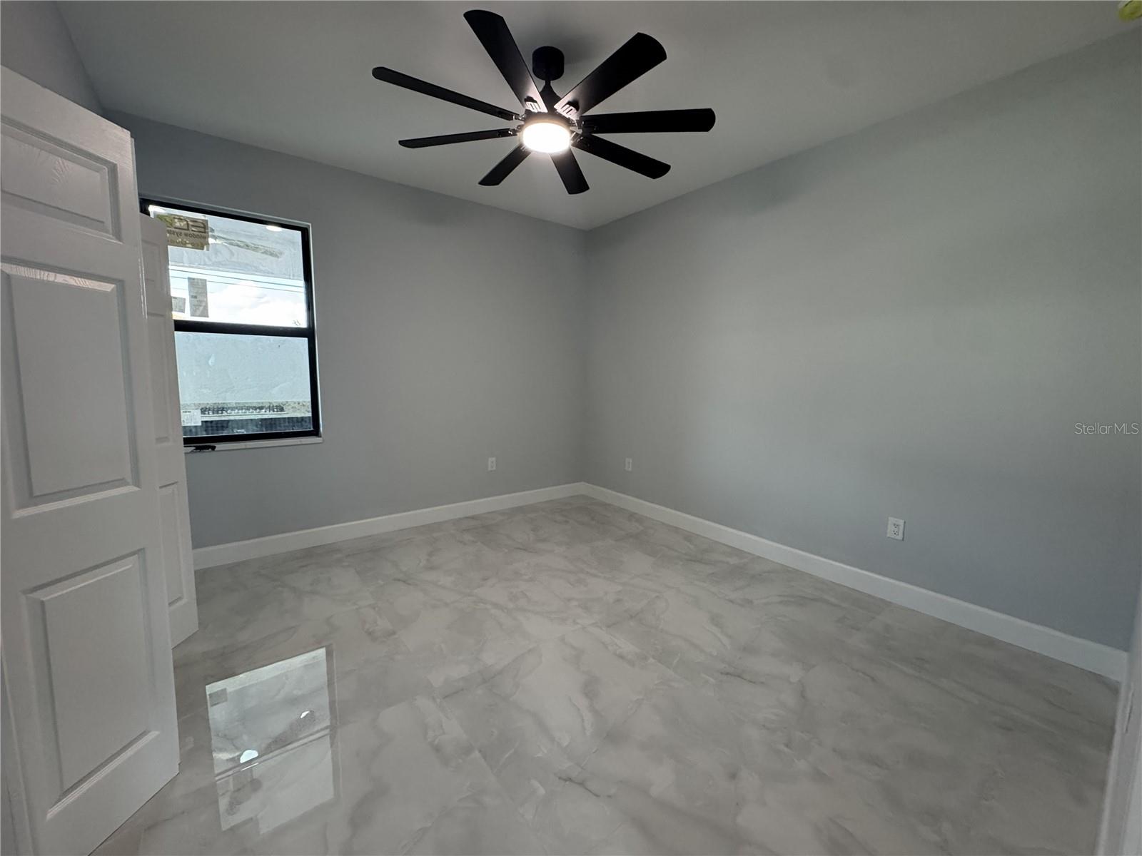 Image 23 of 31 For 313 31st Terrace