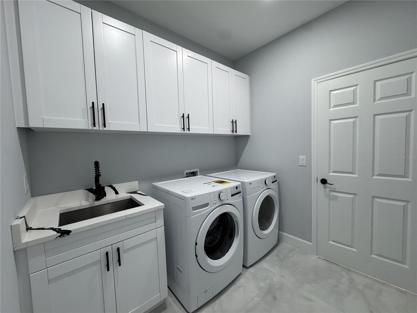 Image 24 of 31 For 313 31st Terrace