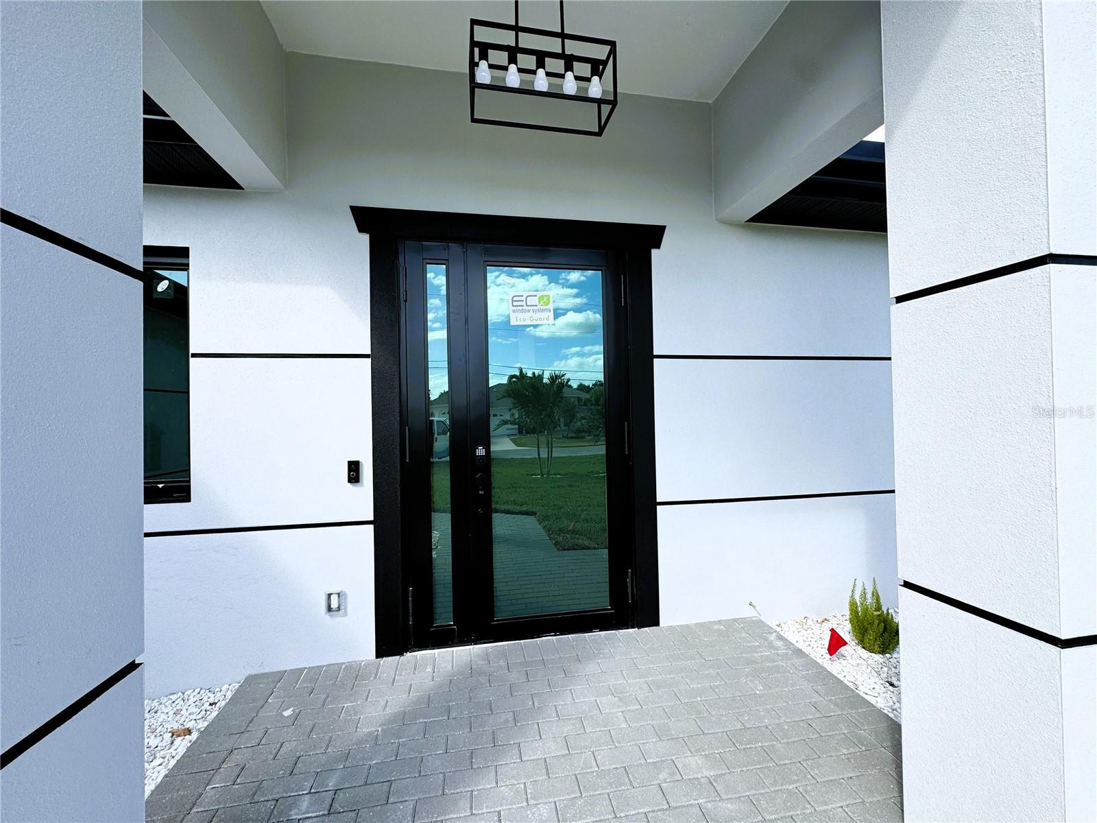 Image 3 of 31 For 313 31st Terrace