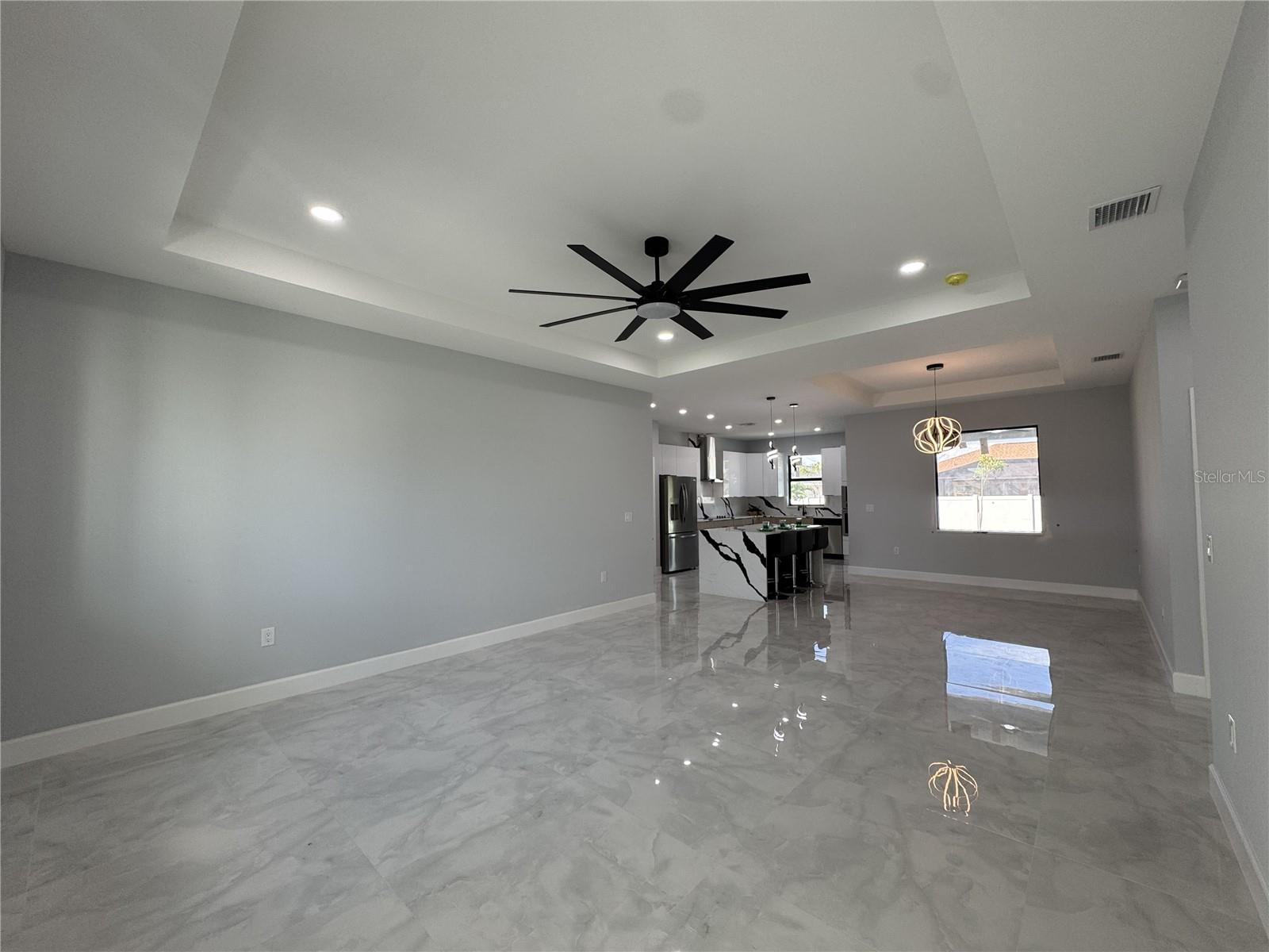 Image 4 of 31 For 313 31st Terrace