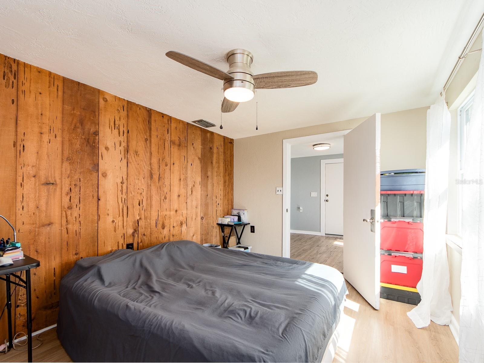 Image 16 of 35 For 449 Roanoke Street