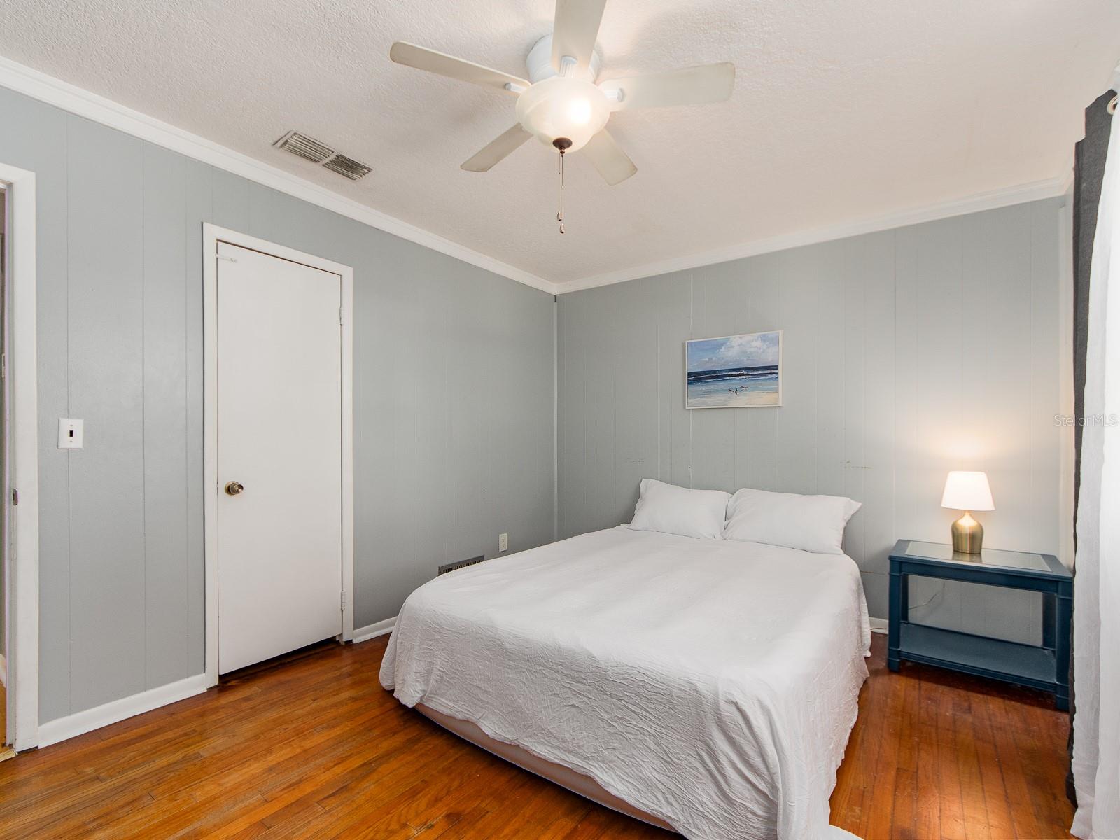 Image 20 of 35 For 449 Roanoke Street