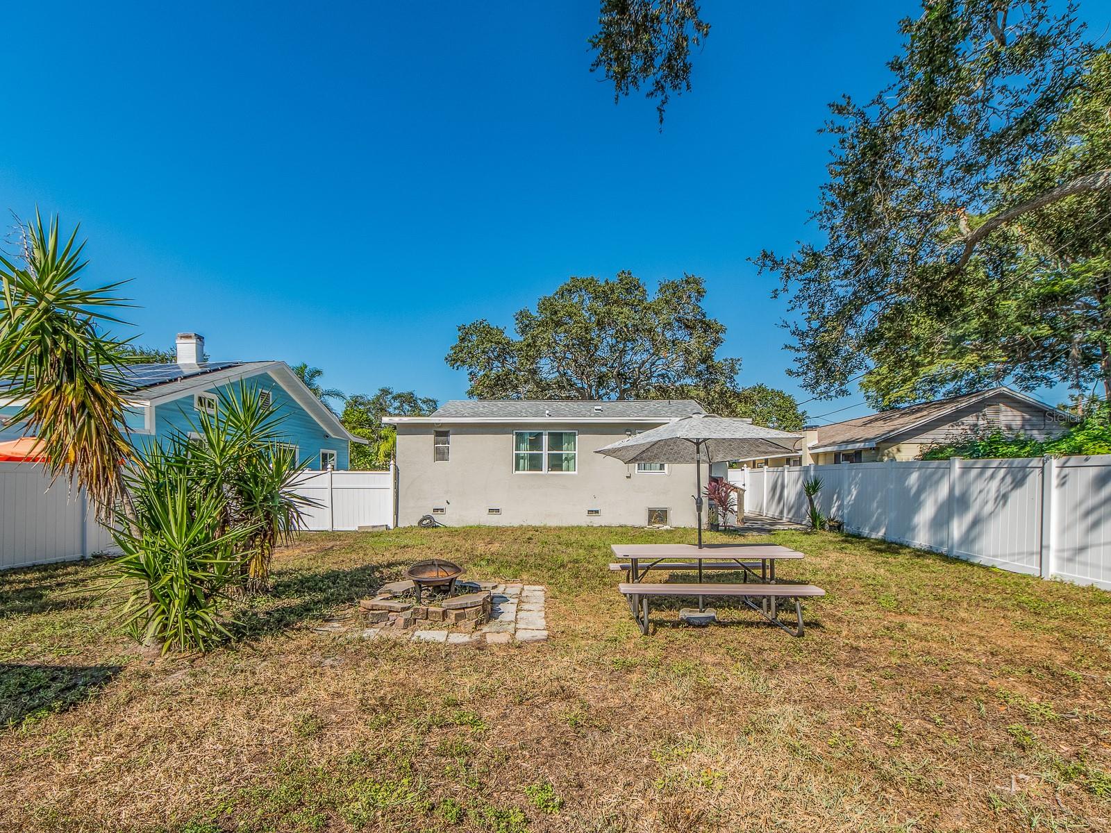 Image 28 of 35 For 449 Roanoke Street