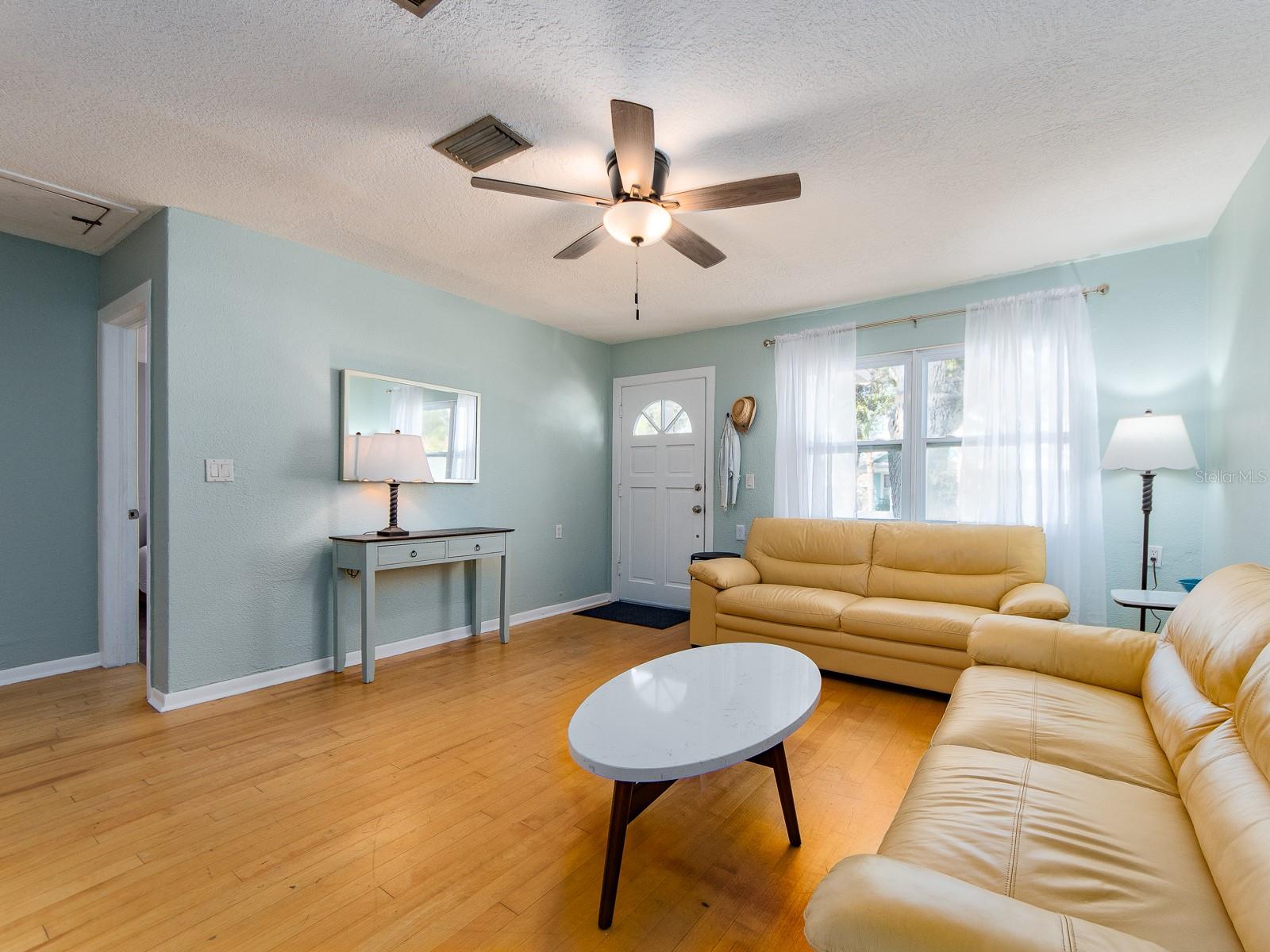 Image 6 of 35 For 449 Roanoke Street