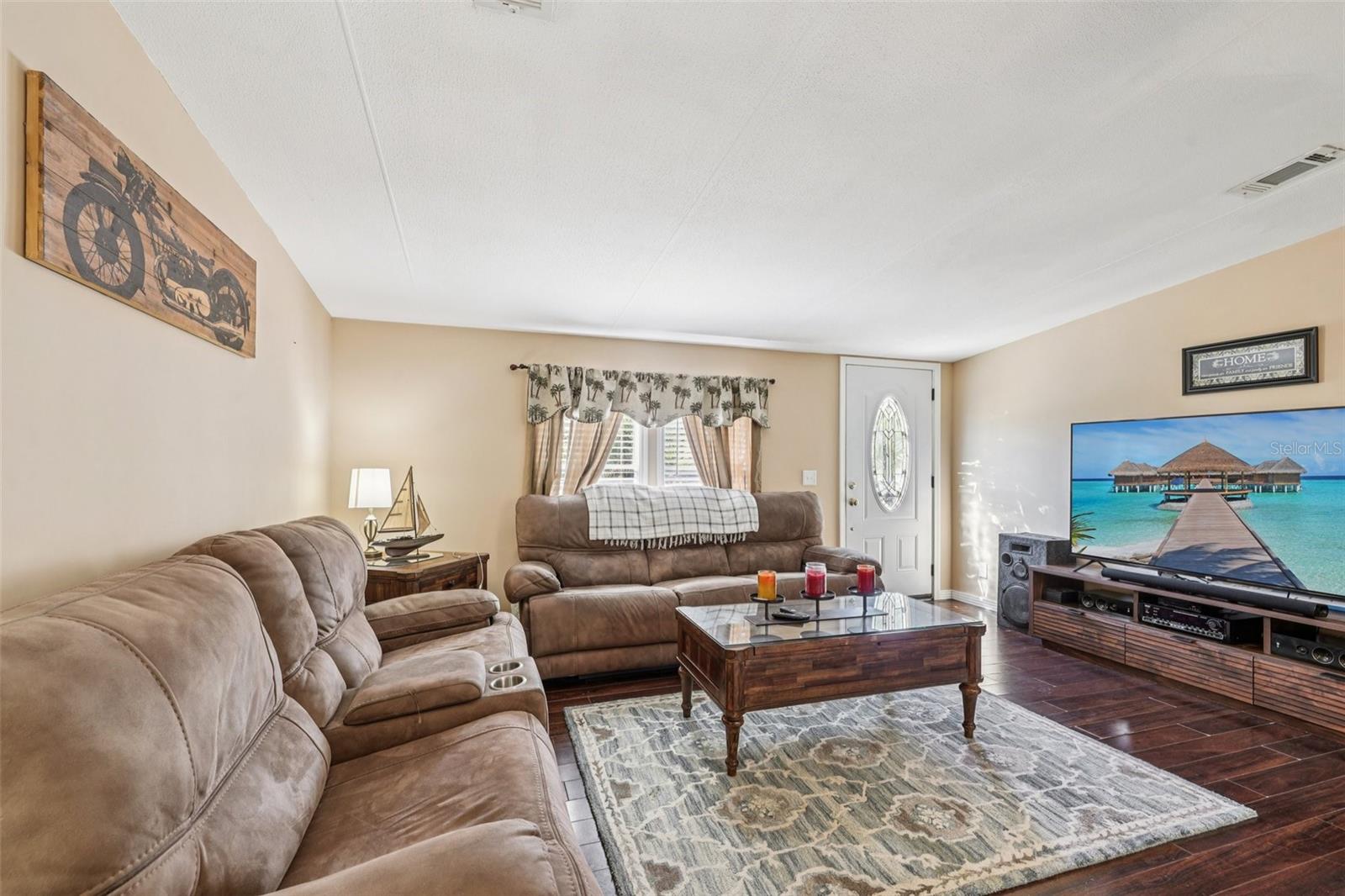 Image 12 of 67 For 9644 Lake Drive