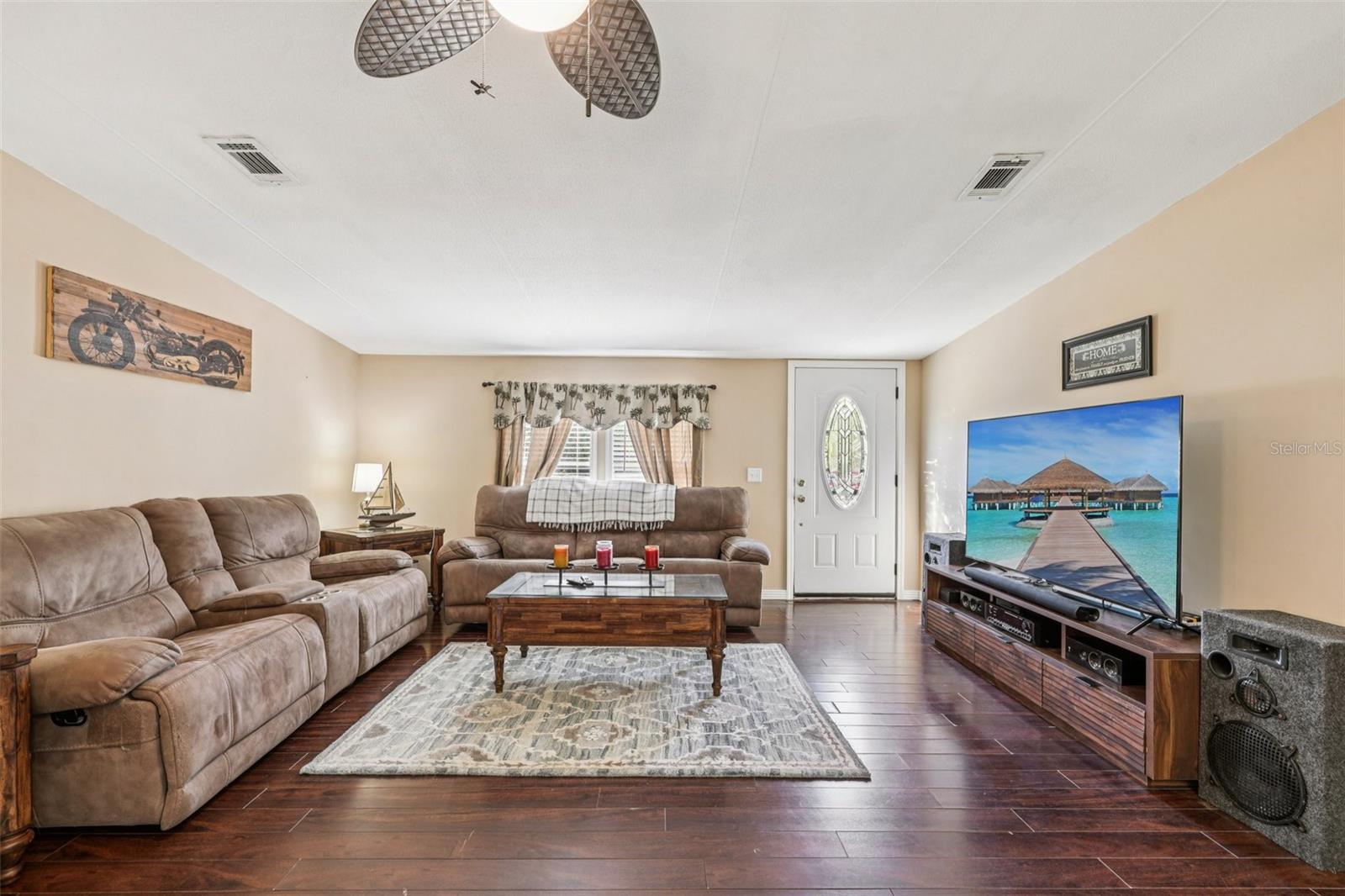 Image 13 of 67 For 9644 Lake Drive