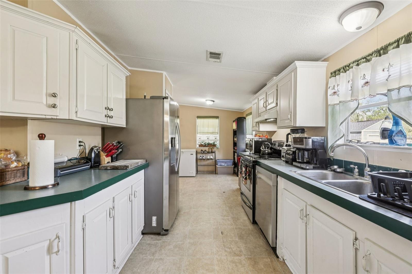 Image 20 of 67 For 9644 Lake Drive