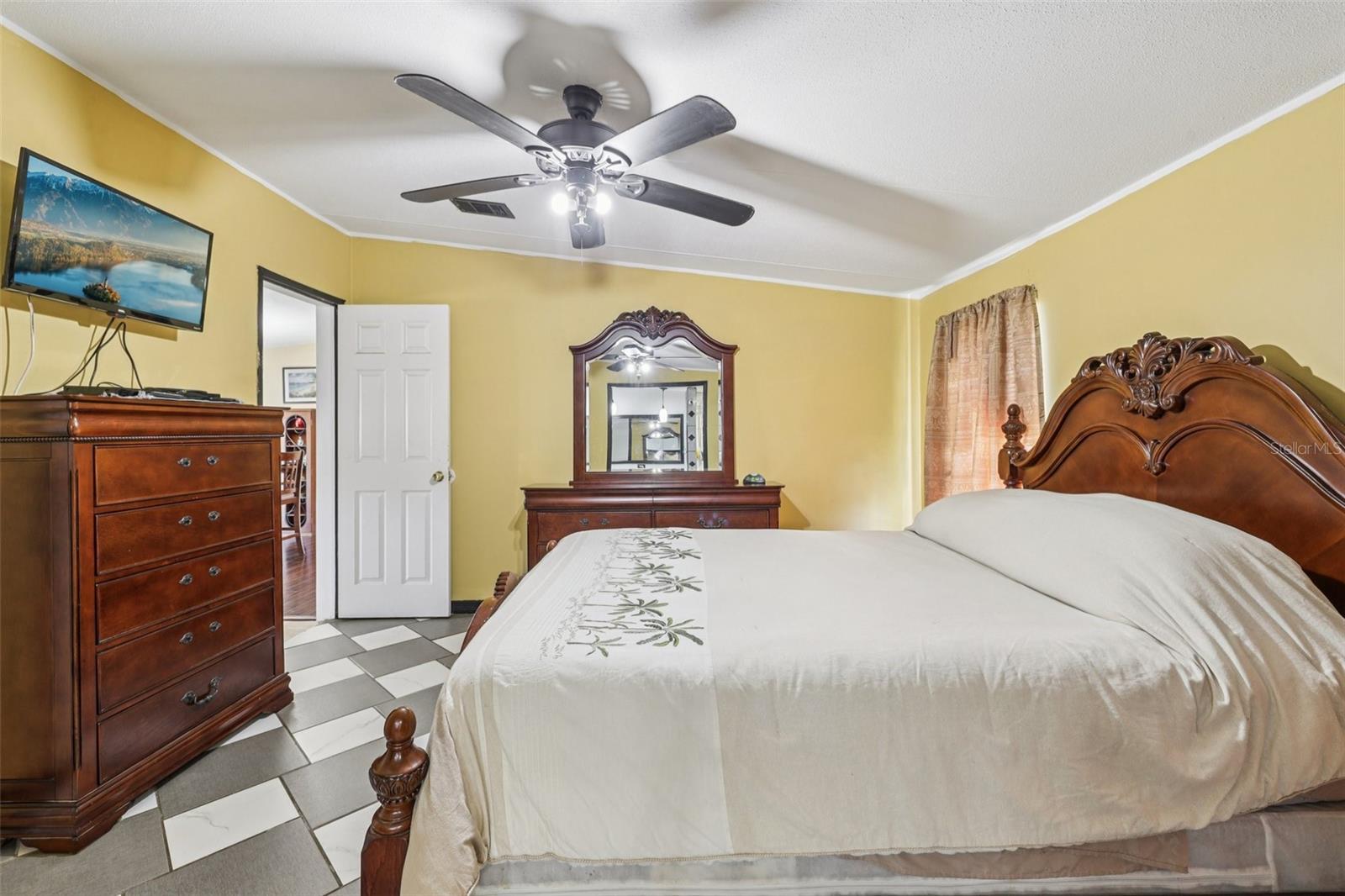 Image 30 of 67 For 9644 Lake Drive