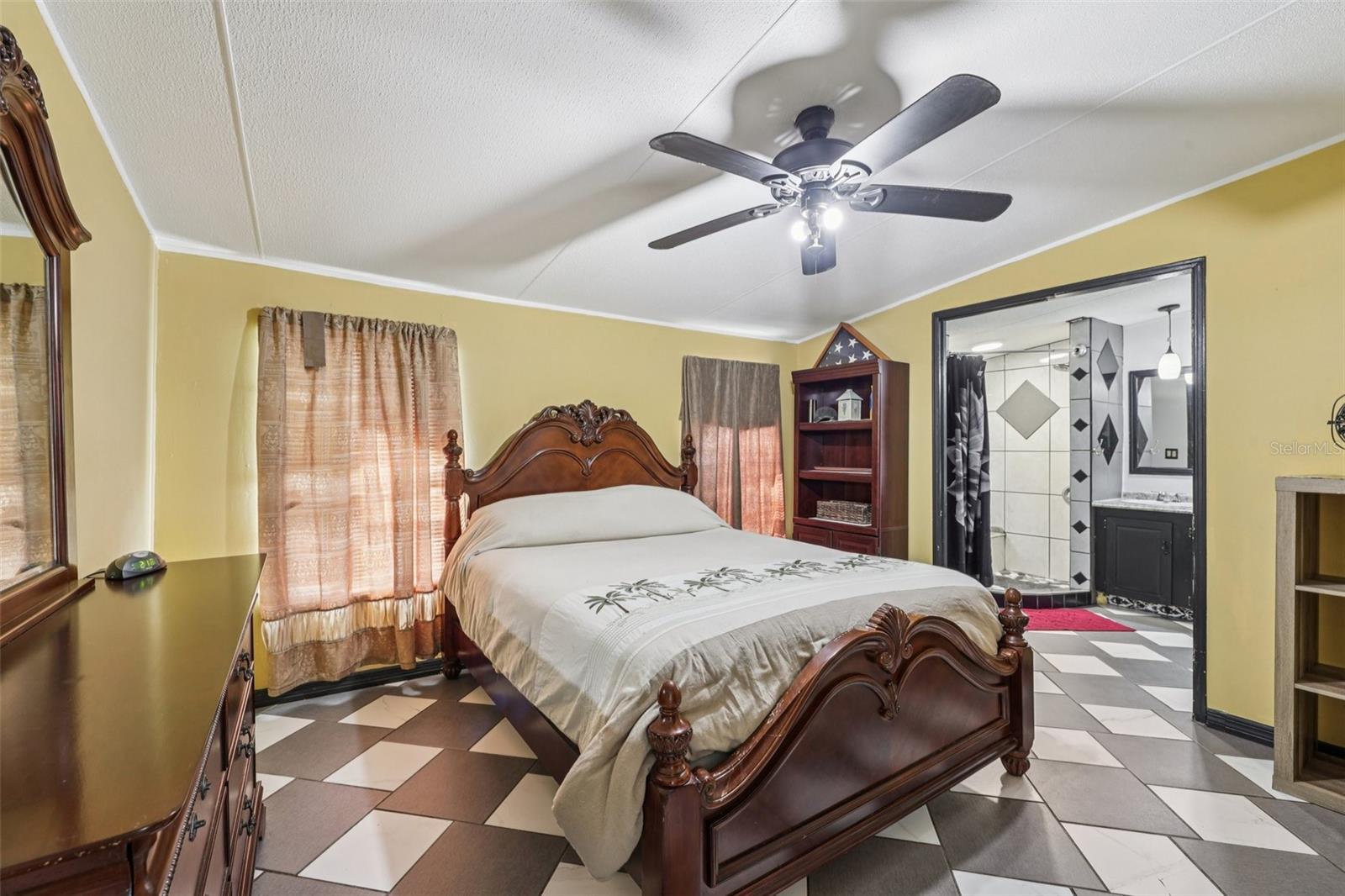 Image 33 of 67 For 9644 Lake Drive