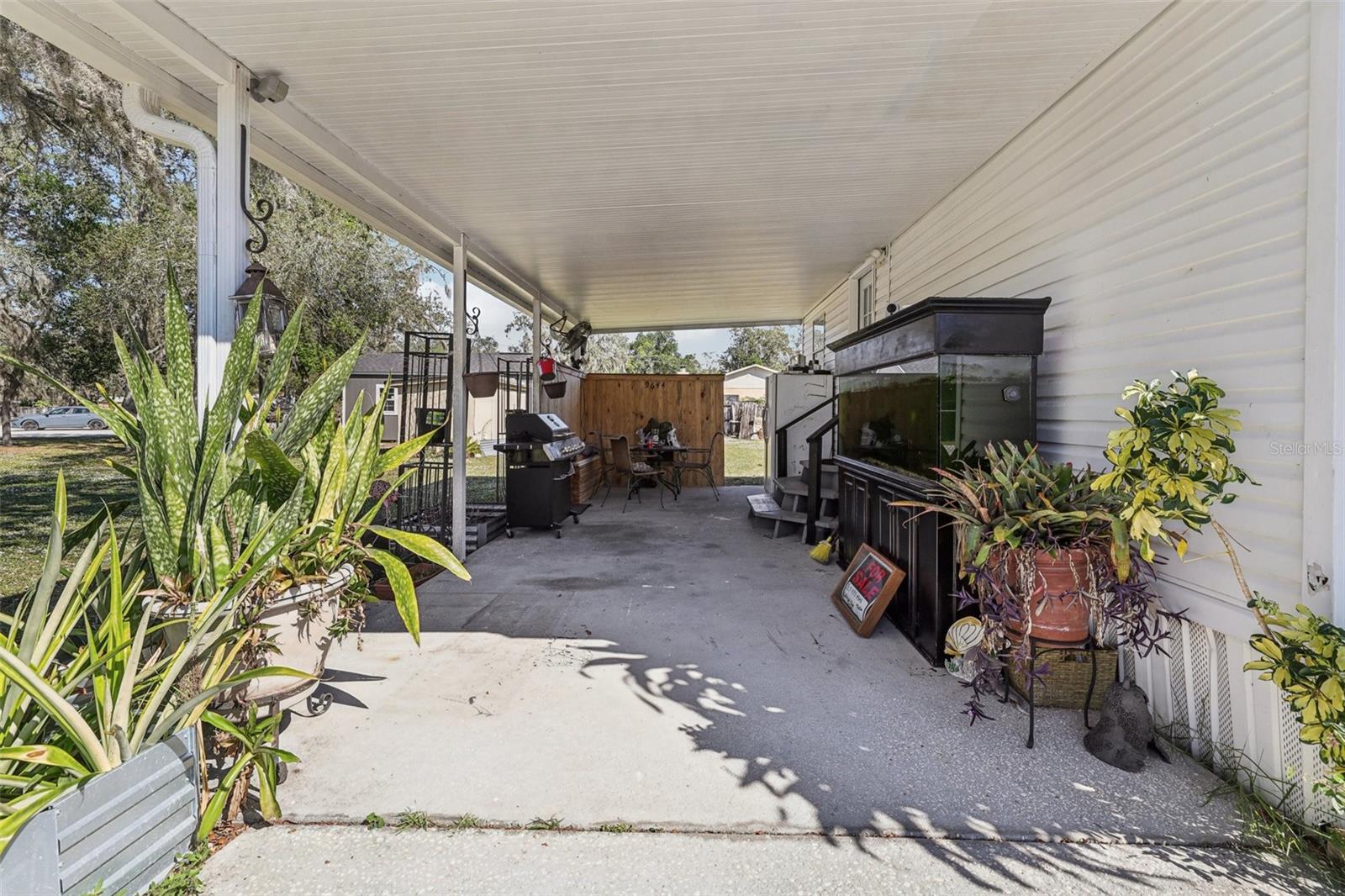 Image 5 of 67 For 9644 Lake Drive