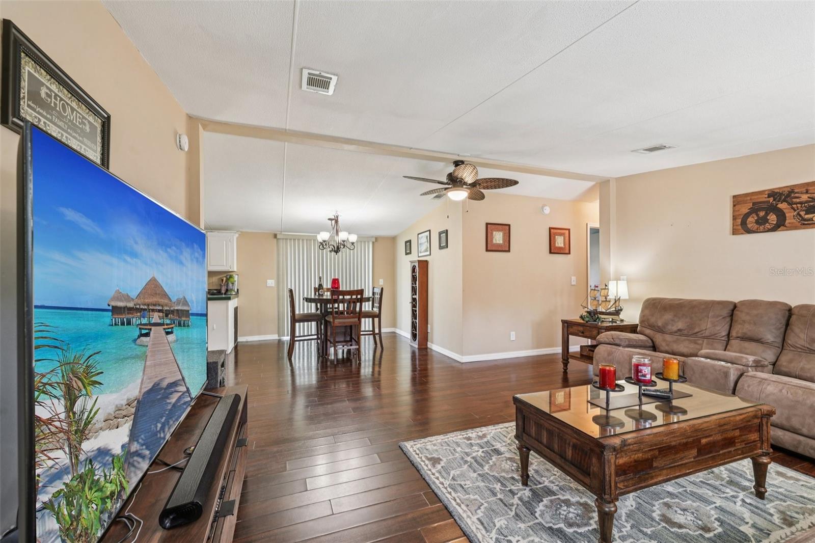 Image 9 of 67 For 9644 Lake Drive