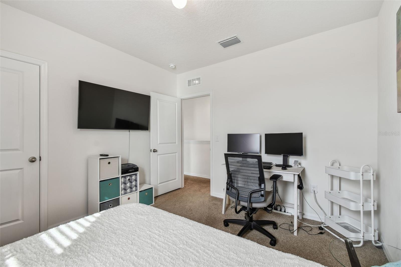 Image 35 of 65 For 1540 Glen Grove Loop