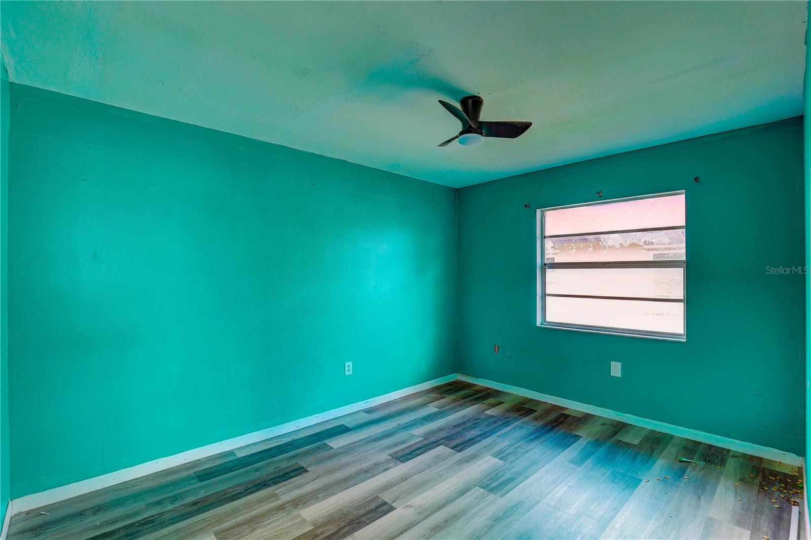 Image 14 of 36 For 2977 Palmetto Court