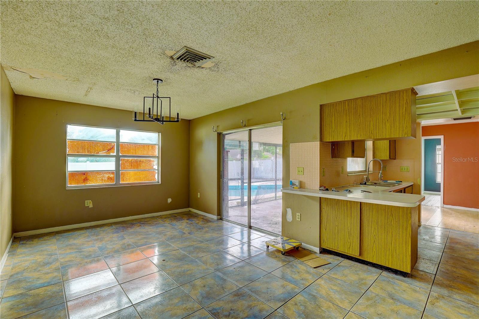 Image 25 of 36 For 2977 Palmetto Court