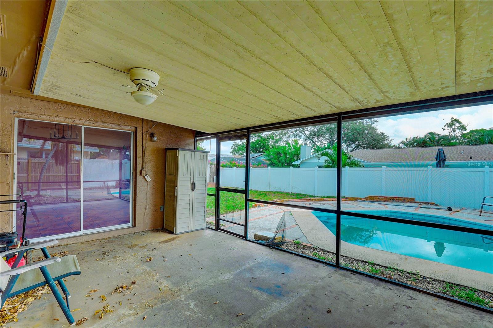 Image 33 of 36 For 2977 Palmetto Court