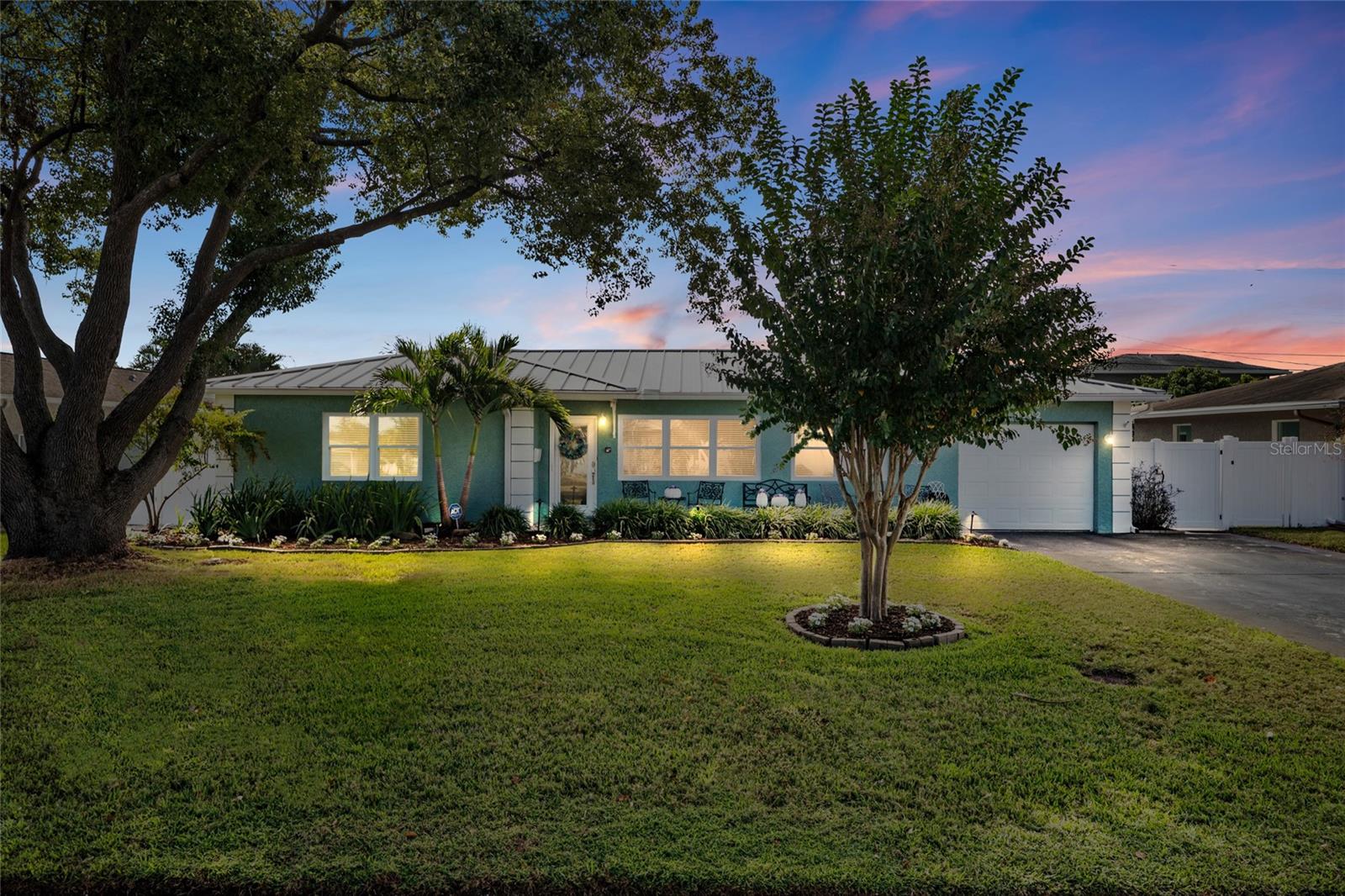 Details for 3862 26th Avenue N, ST PETERSBURG, FL 33713