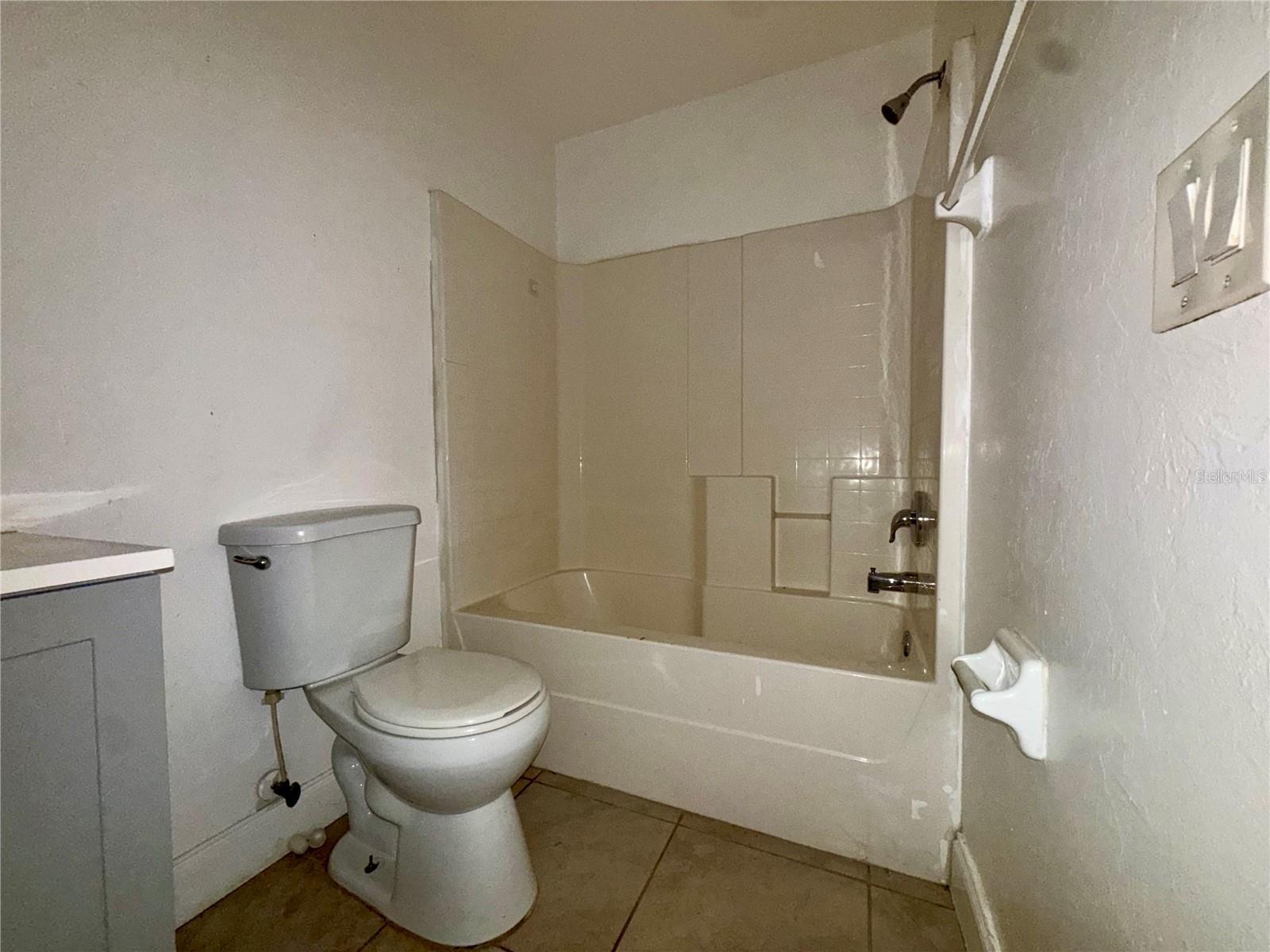 Image 16 of 46 For 777-779 Bedford Drive