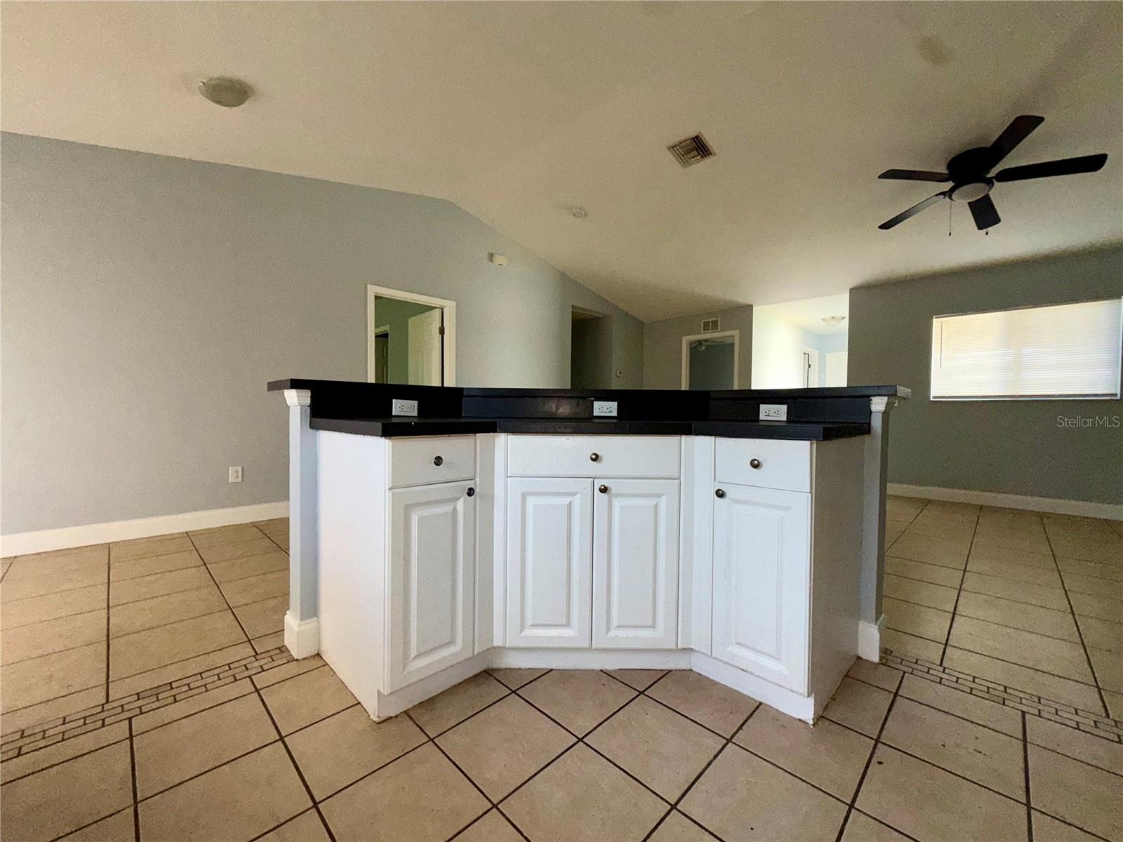 Image 25 of 46 For 777-779 Bedford Drive