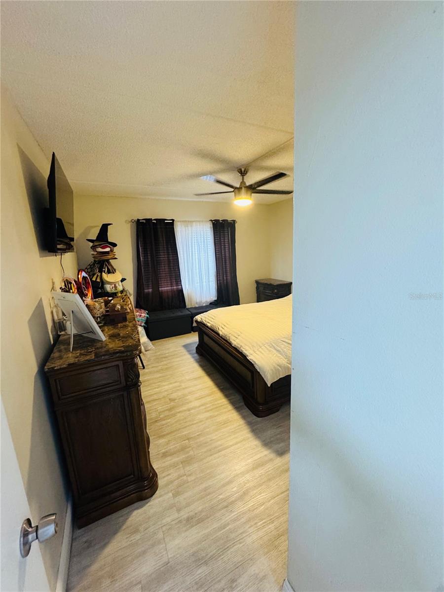 Image 19 of 21 For 4724 Christa Court 322