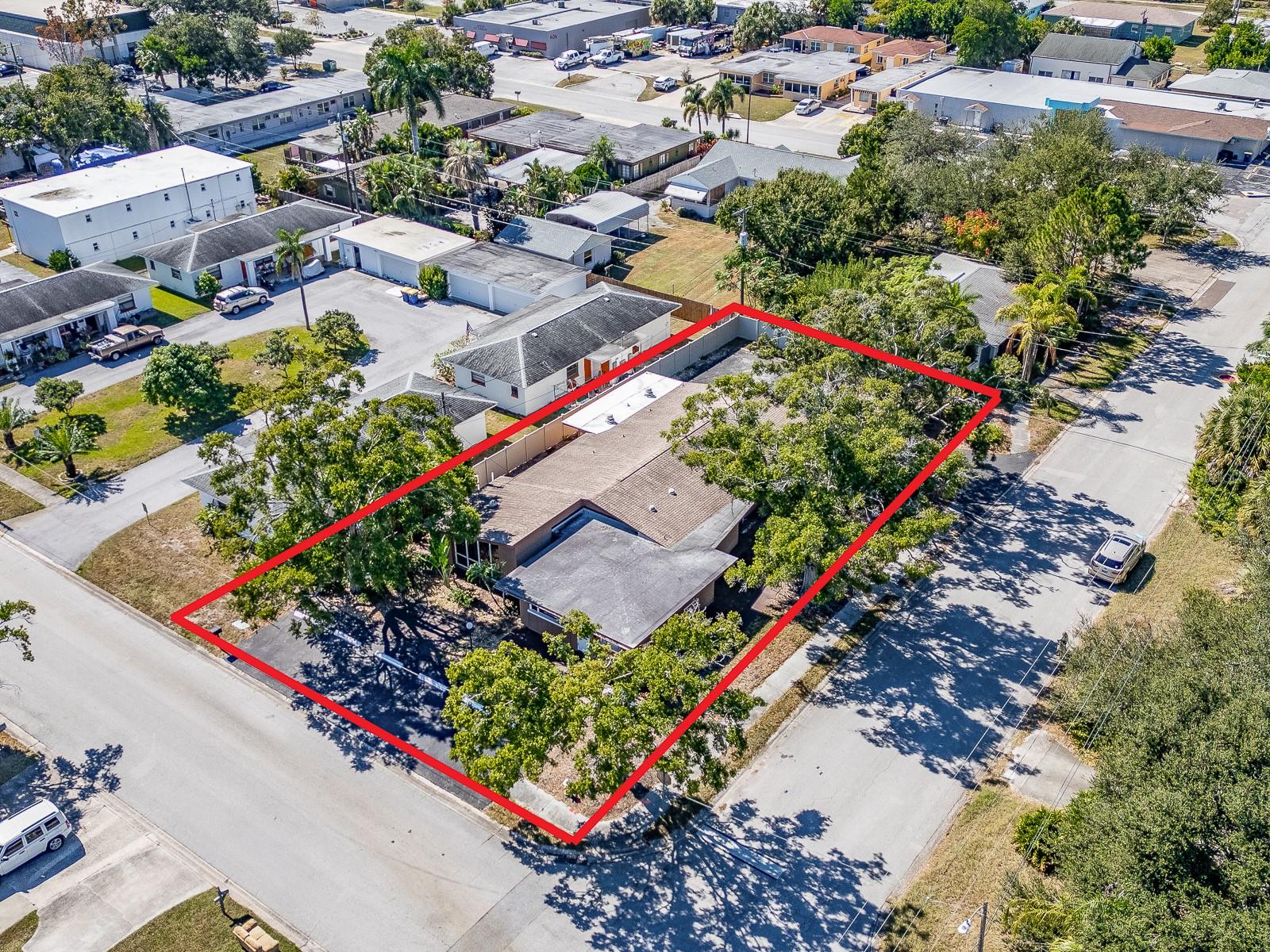 Image 5 of 36 For 300 Saturn Avenue