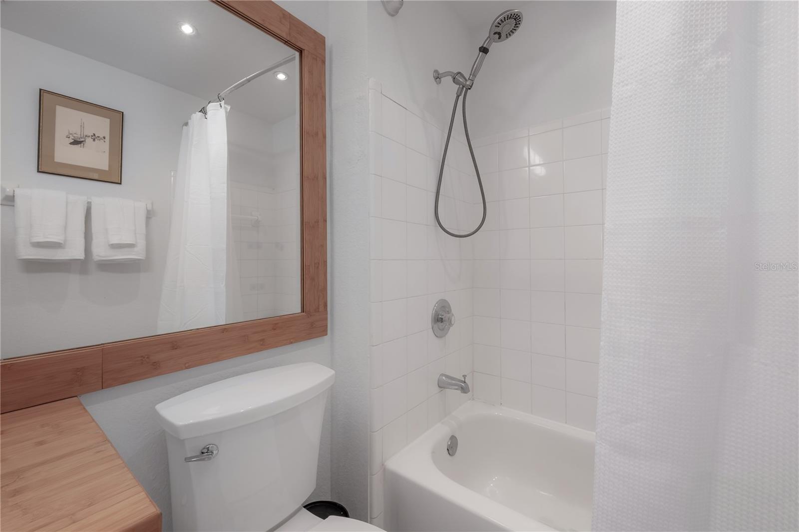 Image 29 of 64 For 709 Mainsail Drive 709