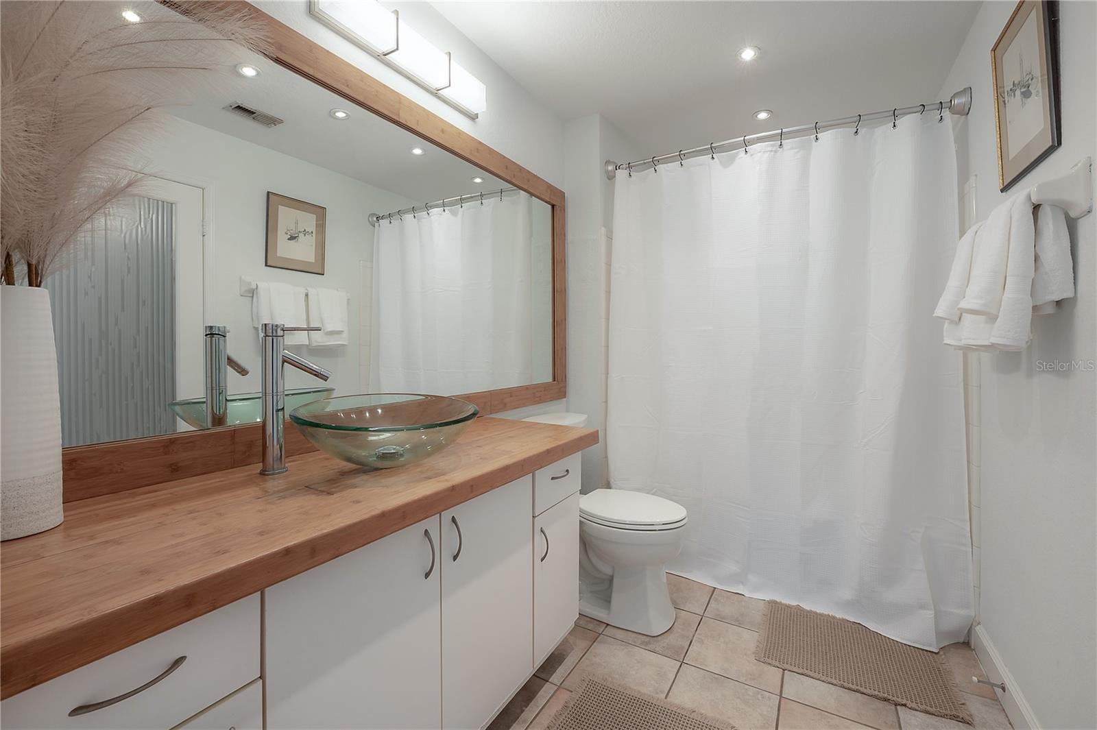 Image 30 of 64 For 709 Mainsail Drive 709